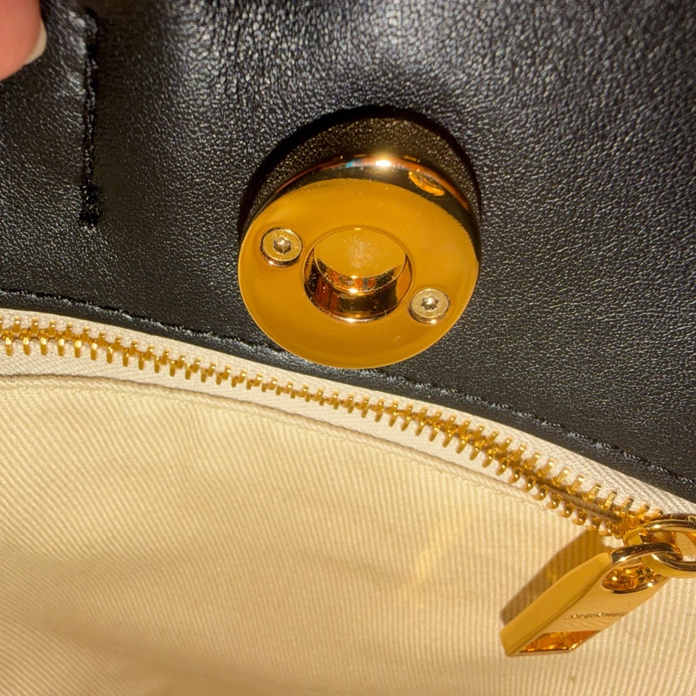 Jacquemus The Small Bambola Black Leather Bucket Bag NBW - Picture 8 of 15